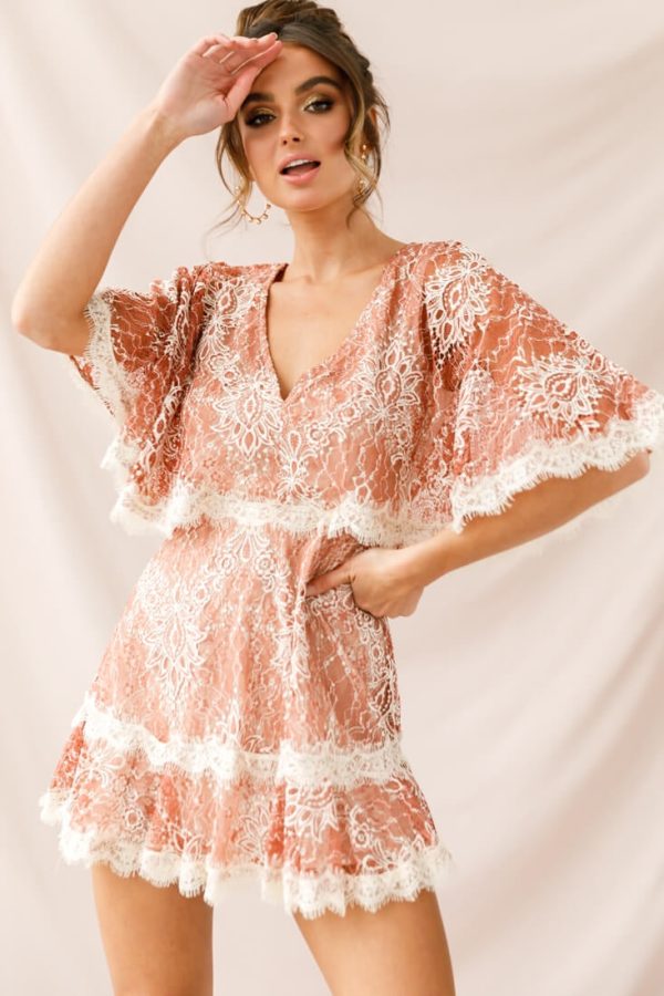 Caspar Batwing Lace Dress Rose Beige Online Sale